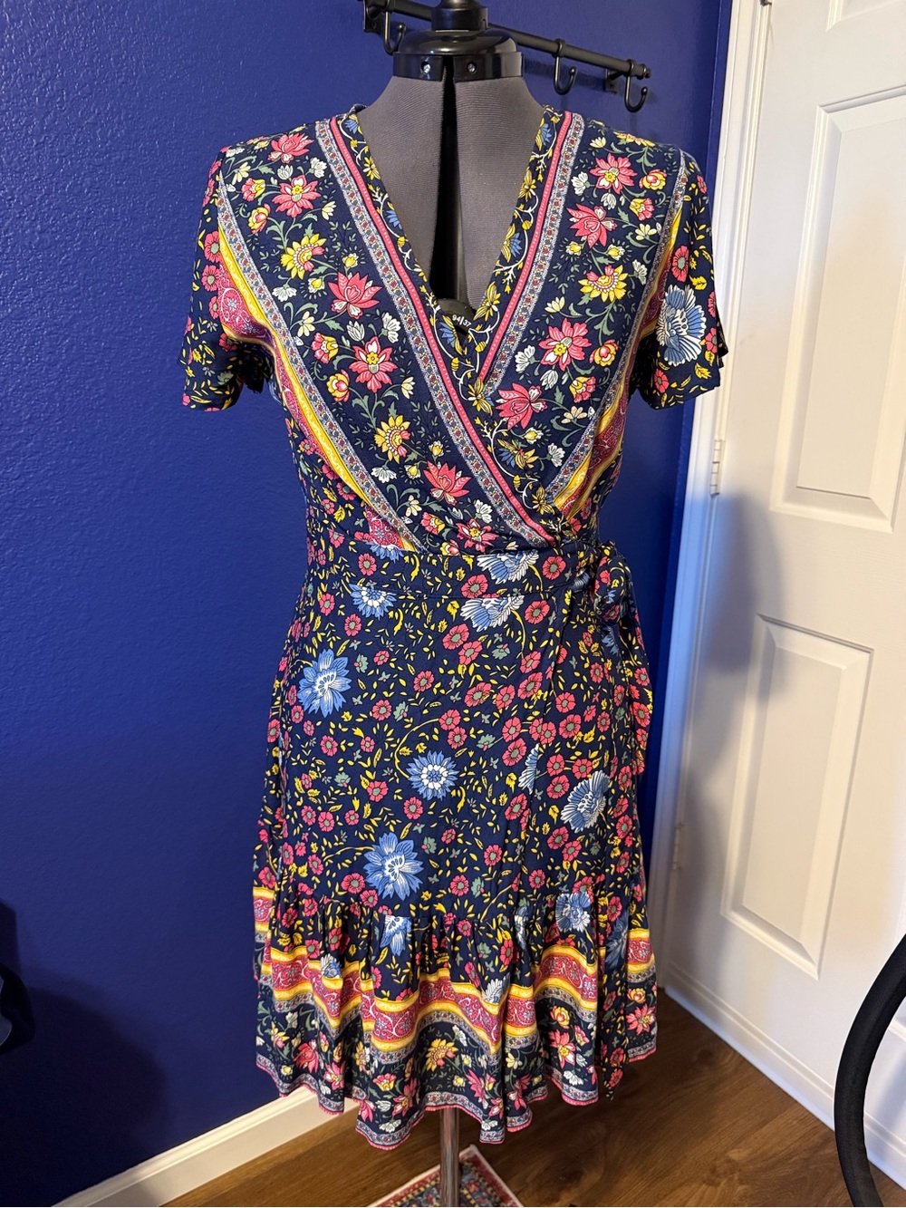 NWOT Navy Floral Wrap-Style Midi Dress